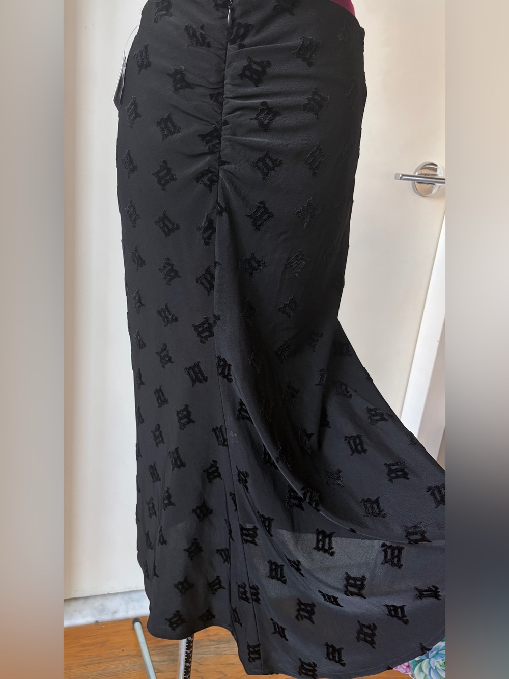 MISBHV Black Velvet Overlay Midi Skirt XS